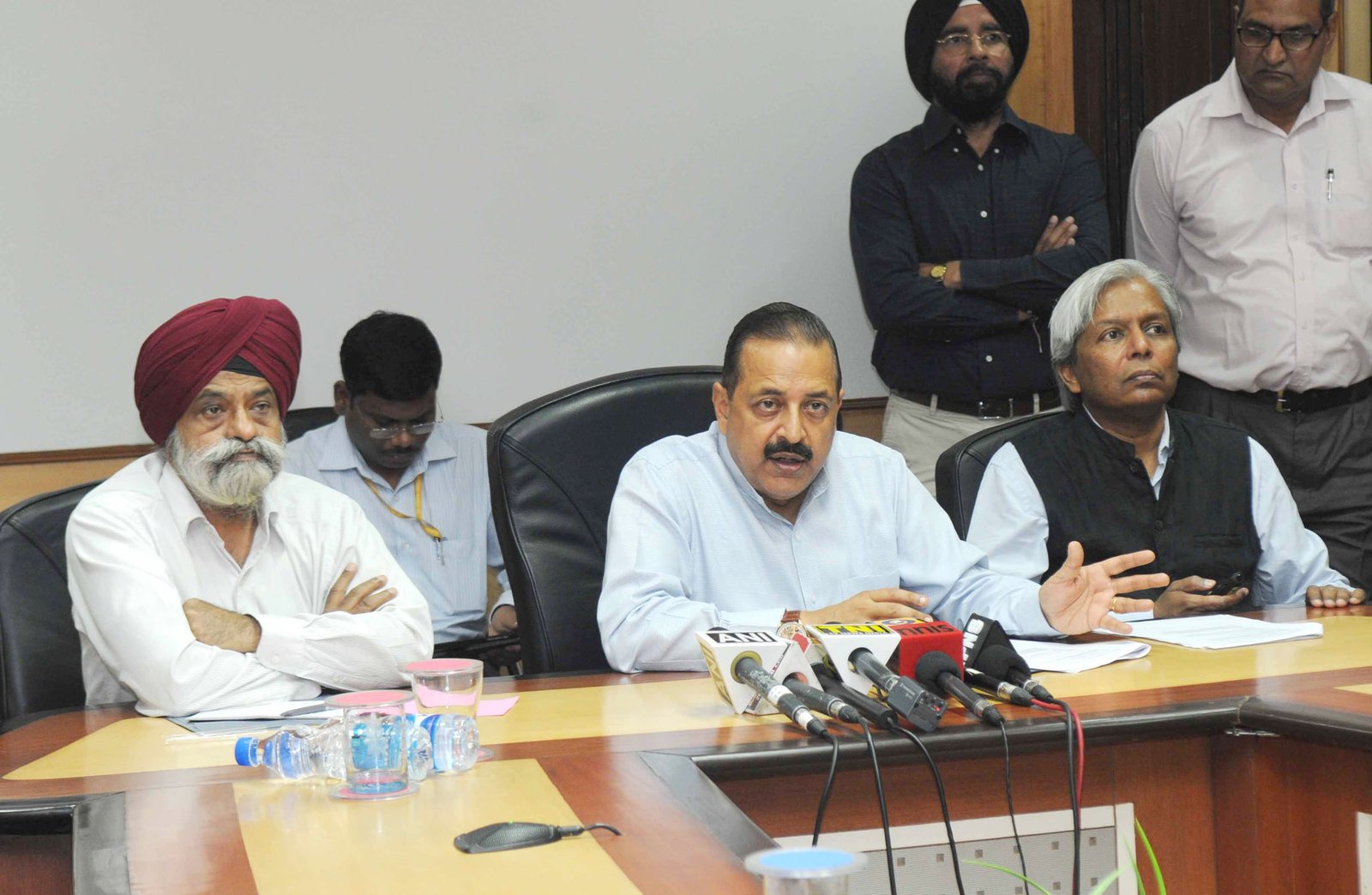 Dr Jitendra Singh addressing the media to announce a new program of the Ministry, 'Maithreyi International Visiting Professorship', in New Delhi on October 11, 2014. Secretary, Departments of Biotechnology, Science & Technology and Scientific & Indust