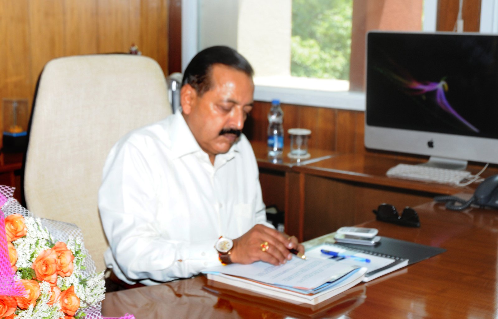 Dr Jitendra Singh taking charge as the minister of state (independent charge) for science and technology and earth sciences, in New Delhi on May 28, 2014.