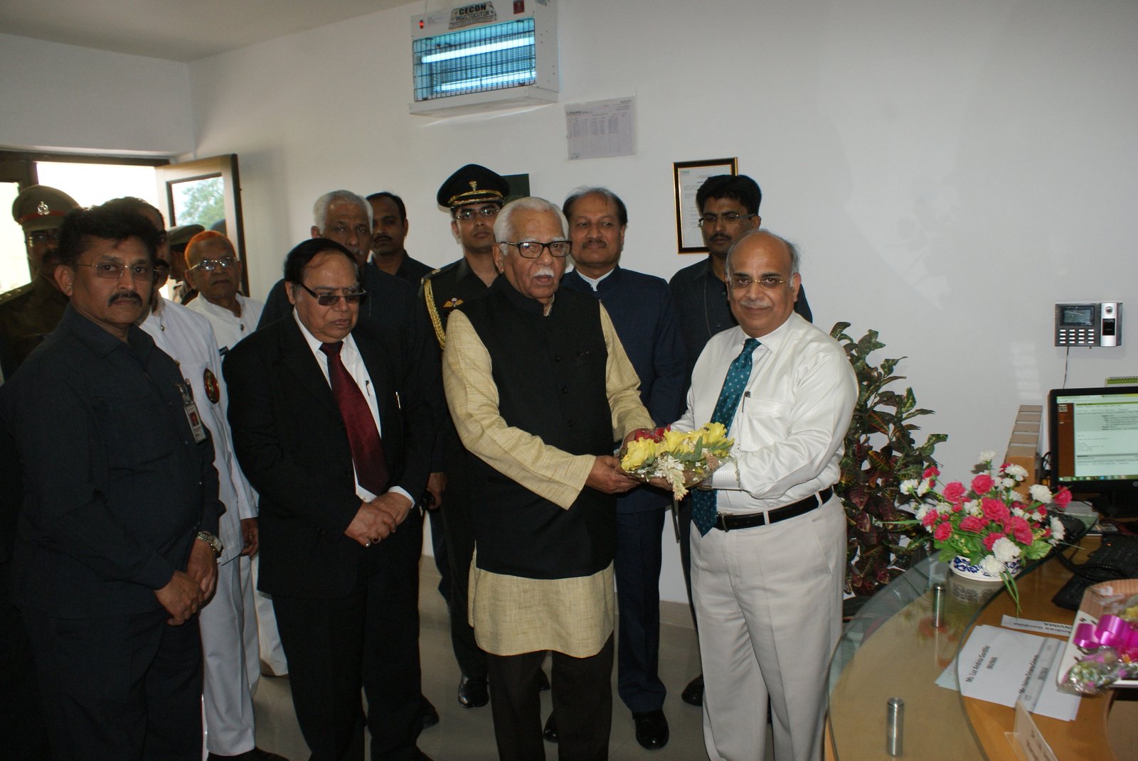 Uttar Pradesh Governor, Mr Ram Naik (M) being received by(R) Dr J N Verma, MD, Life Care Innovations. Also seen in pic (L) is Dr P K Seth, CEO, Lucknow Biotech Park.