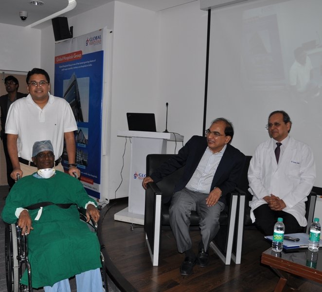  Mr. Nikunj Kapadia (on the chair), the first patient to get a new lease of life through Liver Transplant at Global Hospitals Mumbai. 
