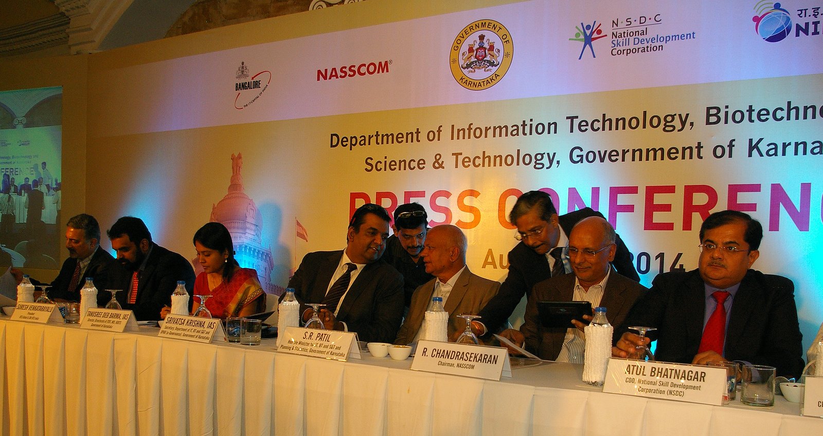 Third from Left: Ms Tanusree Deb Barma, IAS, director, Information Technology & Biotechnology and MD, KBITS; Mr Srivatsa Krishna, IAS, secretary, Department of IT, BT and S&T and DPAR (e-Governance) Government of Karnataka; Shri S R Patil, Hon'ble minis