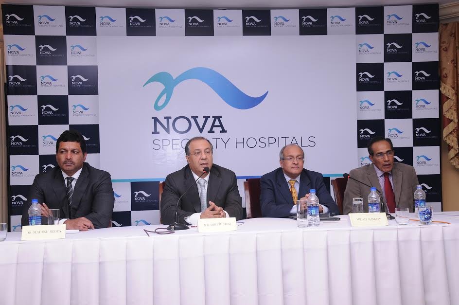 (L-R) Dr Mahesh Reddy, Co-Founder and Executive Director; Mr Suresh Soni, Founder and CEO; Mr V P Kamath, Group COO; Dr M G Bhat, Consultant, Surgical Gastroenterology and Laparoscopy