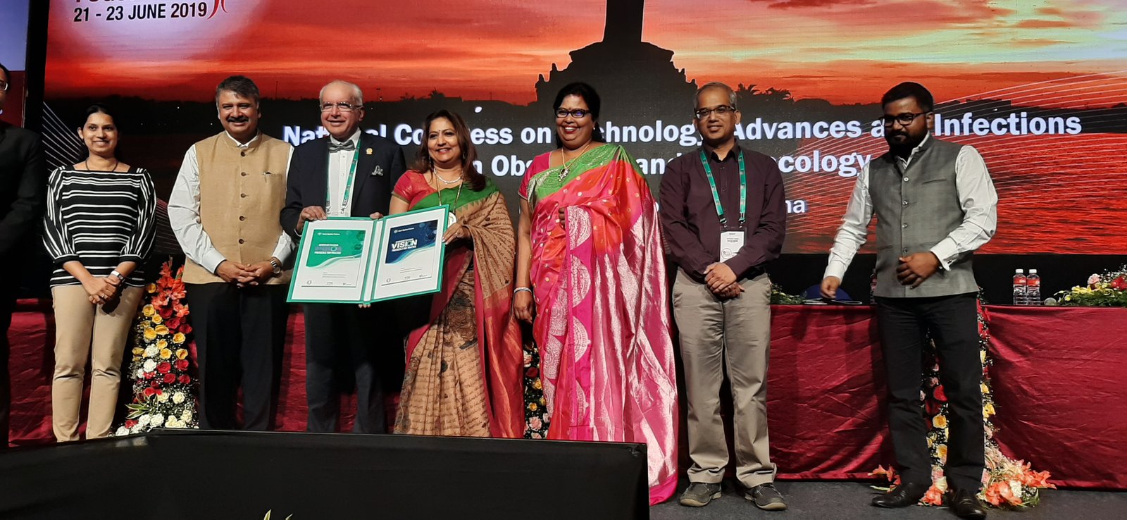 Dr. Nandita Palshetkar, President - FOGSI  along with the key FOGSI office bearers and gynecologists launched VISION in collaboration with Bayer Zydus Pharma at TAIOG 2019