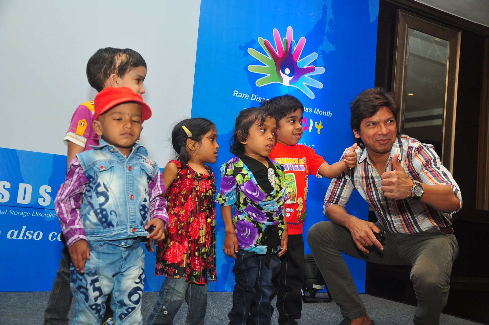 Singer Shaan along with the patients of rare diseases