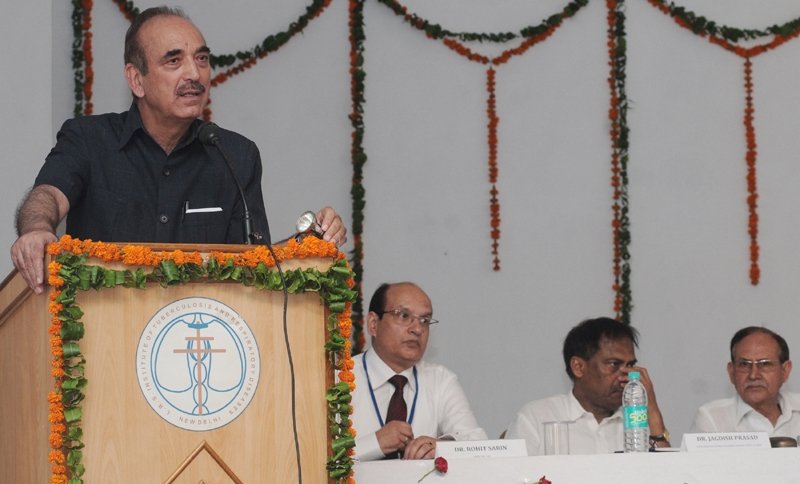 The Union Minister for Health and Family Welfare, Ghulam Nabi Azad addressing at the inauguration of the Private Ward at LRS Institute of Tuberculosis and Respiratory Diseases, in New Delhi on June 21, 2013